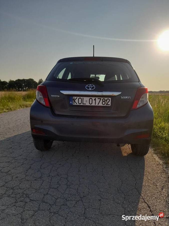 Toyota yaris 10 VVTi 2012r 188 klima 2 komplety nieuszkodzony