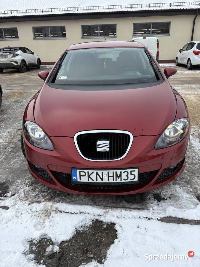Seat Leon nieuszkodzony sprzedam
