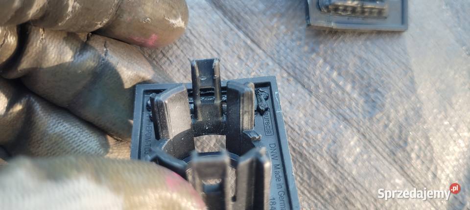 VW AMAROK LIFT 16 UCHWYT KOSZYK PDC MOCOWANIE osobowe Ruda Śląska