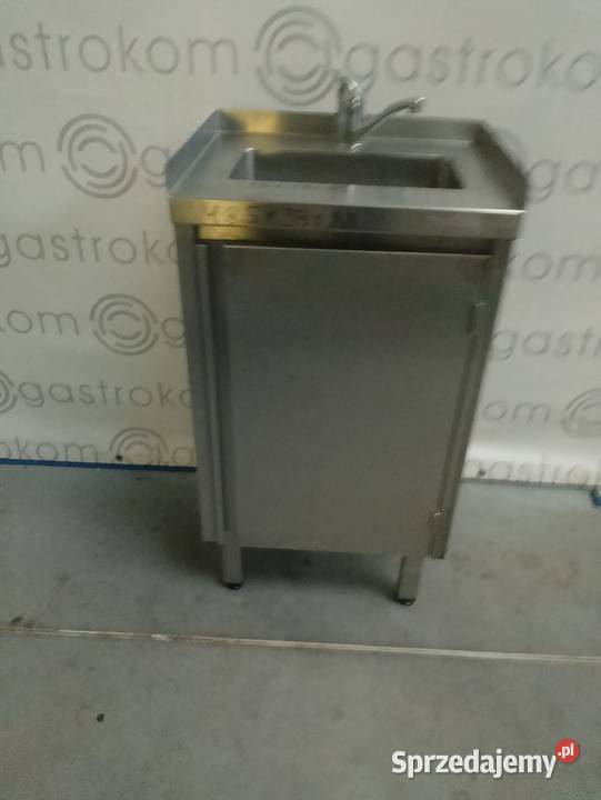 UMYWALKA ZABUDOWANA STOJĄCA DRZWI