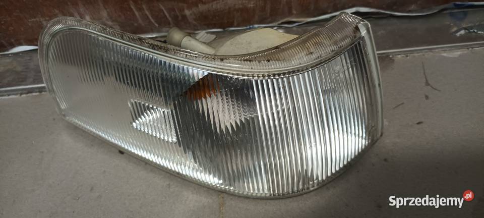 Volvo S90 kierunkowskaz prawy przód wysyłka IV Warszawa sprzedam