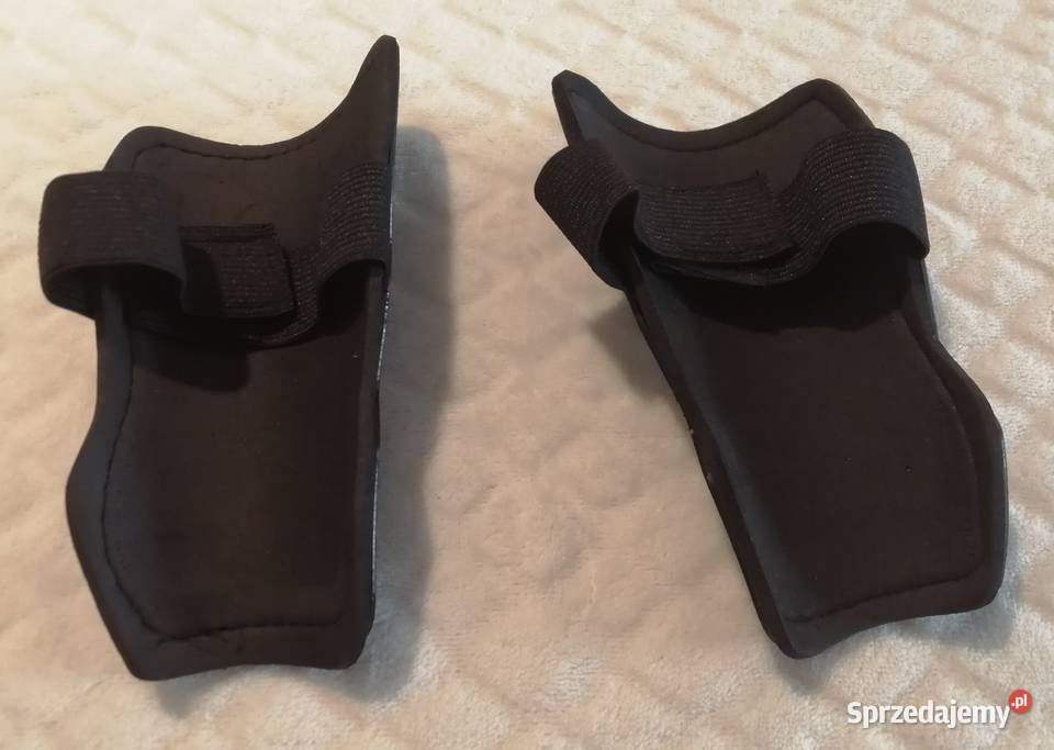 Ochraniacze dziecięce piłkarskie nagolenniki na śląskie Czeladź