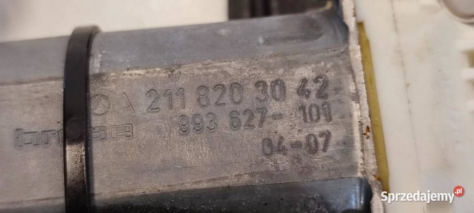 MERCEDES W211 PODNOŚNIK SZYBY PRAWY PRZÓD
