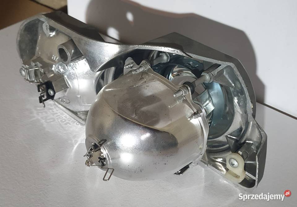 Odbłyśnik lampy Audi A3 8L polift Części samochodowe Mikołów