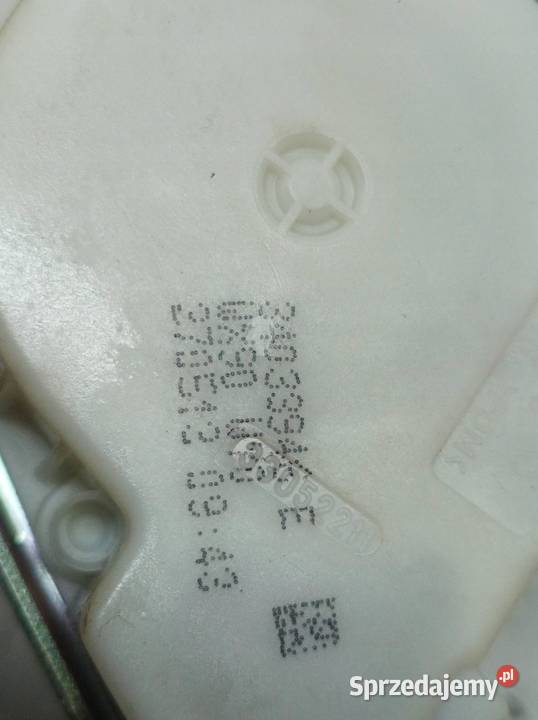 PAS BEZPIECZEŃSTWA PRAWY LEWY TYŁ ZAPINKA KANAPY