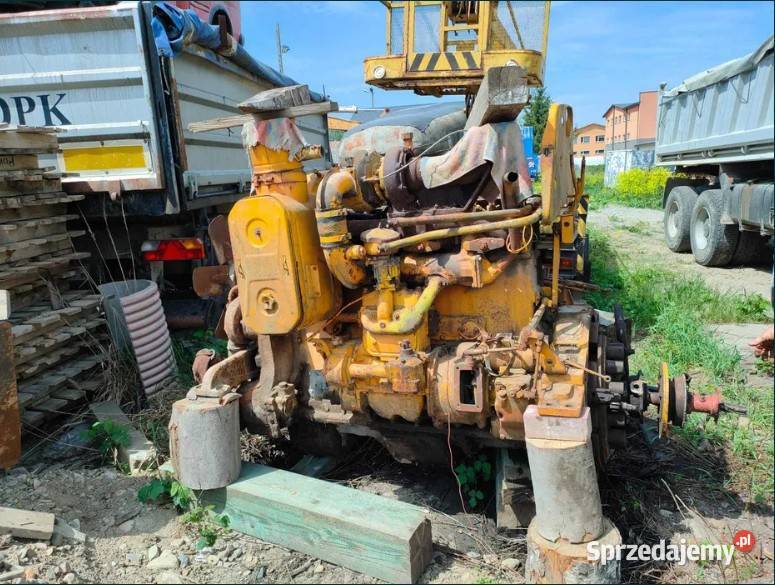 Silnik staliniec T130 części do spycharki podkarpackie