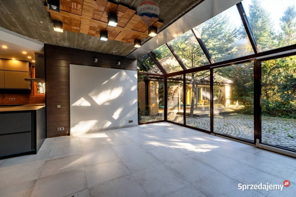 Wyjątkowa rezydencja w otoczeniu lasów wolnostojący mazowieckie Ustanów