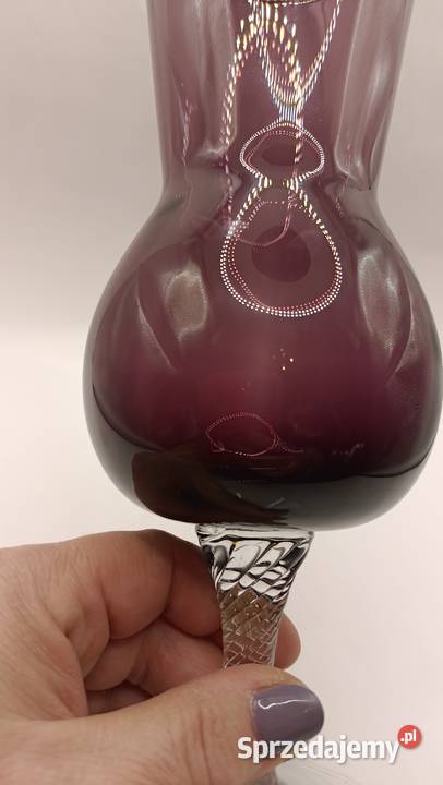 Wazon szkło bakłażanowy klepsydra skręcona nóżka Porcelana i szkło Zamość