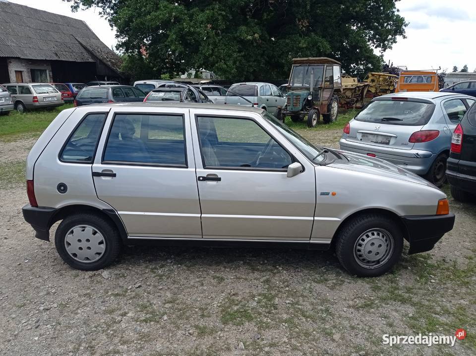 Fiat Uno 10 40 kW 1999 r dawca części Szklarka Myślniewska