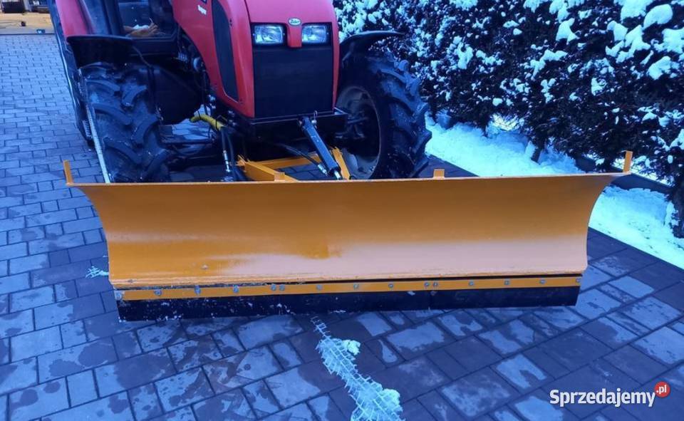 Odśnieżanie Dęblin parkingi place ulice chodniki