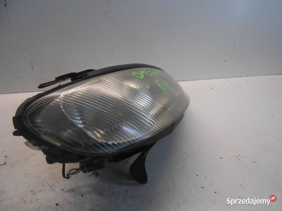 LAMPA PRAWA PRZEDNIA PRZÓD XENON OPEL OMEGA B