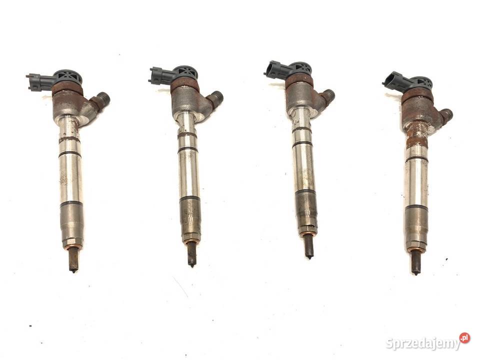 WTRYSKIWACZE KOMPLET HYUNDAI i30 338002A610 16 Wtryskiwacze