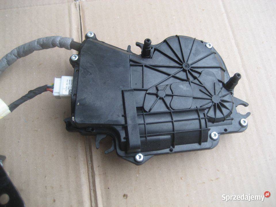bmw 5 gt f07 5gt f 07 0916r zamek dociąg pokrywy Rakoniewice