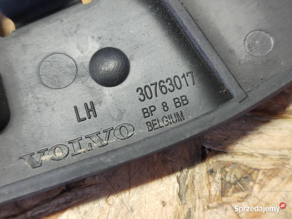 Ślizg Mocowanie Zderzaka Lewy Tył Volvo V50 Lift Pleszew sprzedam