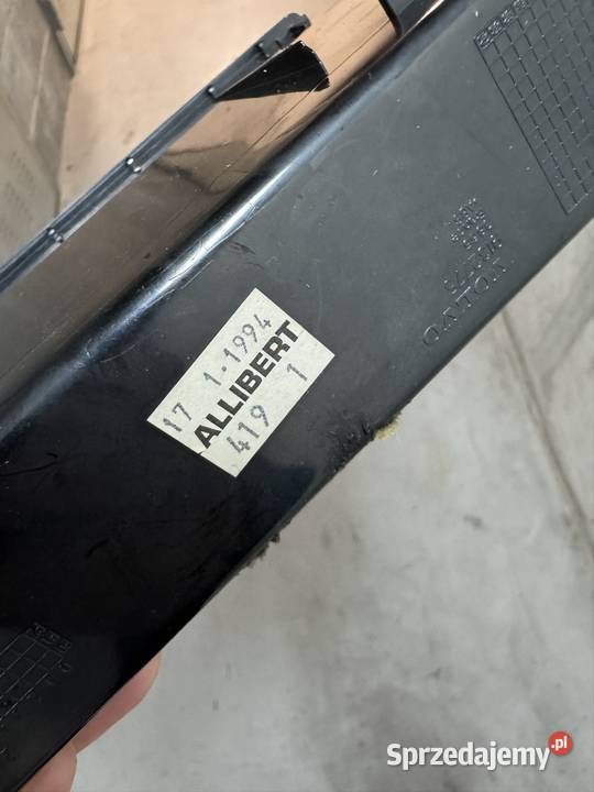 Volvo 850 kieszeń półka radio Części samochodowe Warszawa