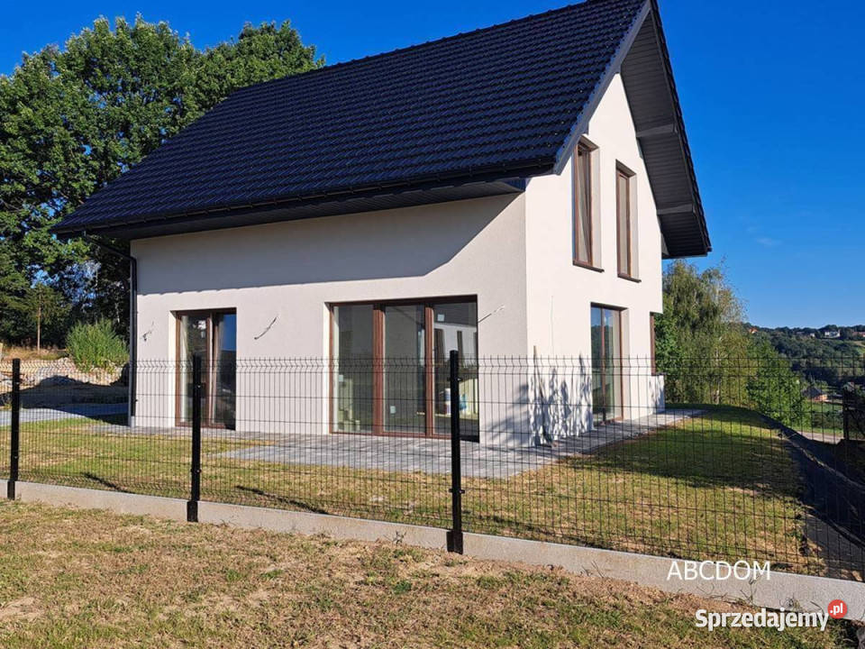 Urocze miejsce wolnostojący dom 5 pokoiogród Gorzków