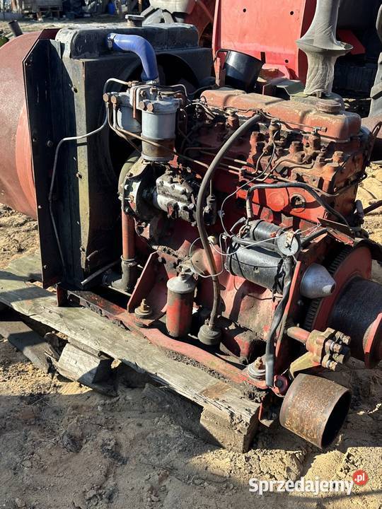 sprzedam silnik Perkinsa 4