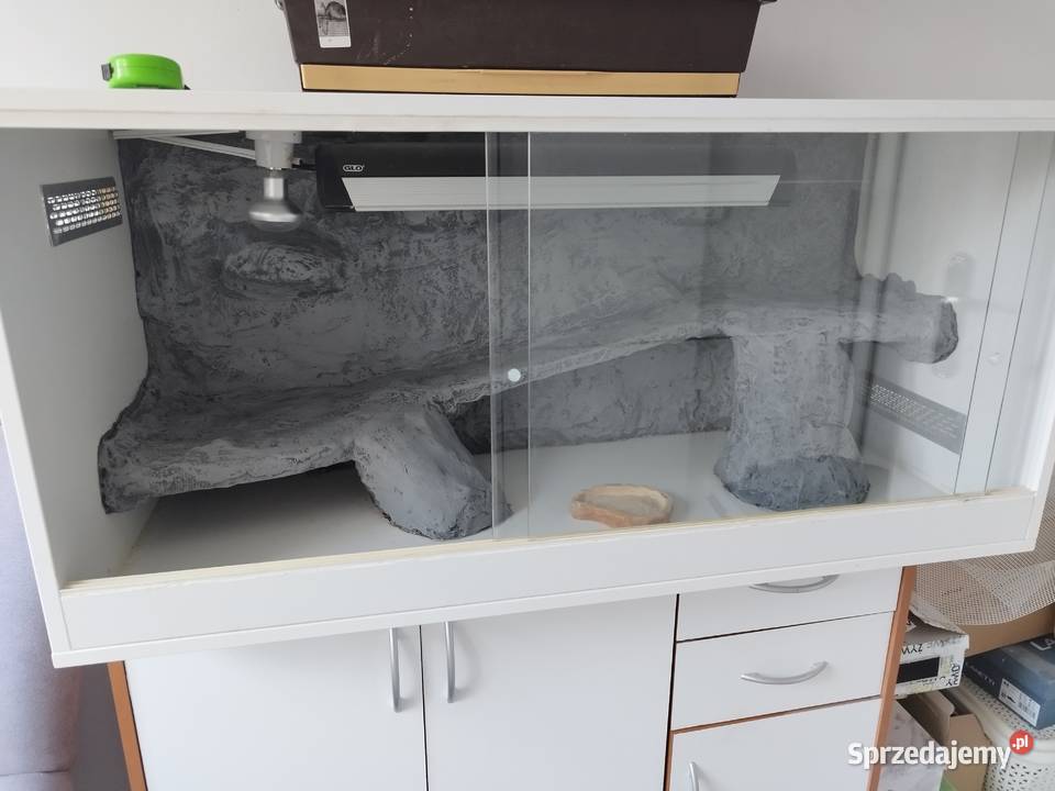 Terrarium gadaZ płyty meblowej Gostyń
