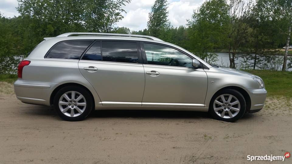Toyota Avensis T25 2.0 benzyna + komplet nowych opon