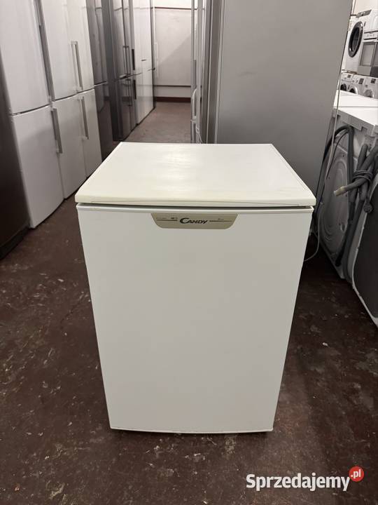 Mała lodówka z zamrażarką Candy 84 54cm