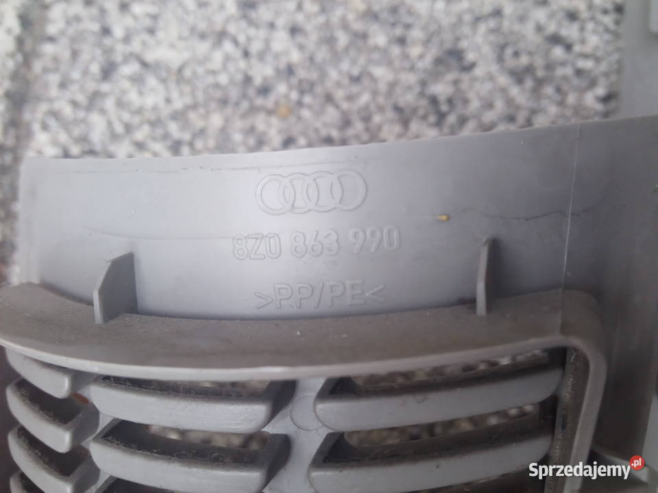 Audi A2 Osłona lampy lewy tył prawy tył