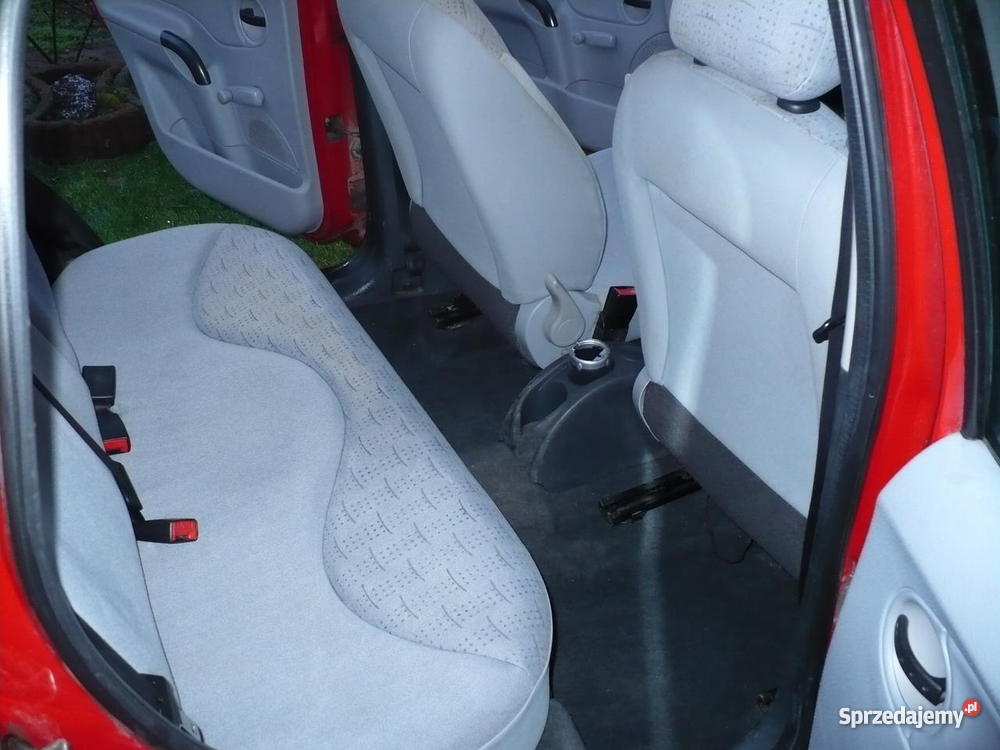 citroen C3 czerwony benzyna kupiony w Polsce pomorskie Minkowice