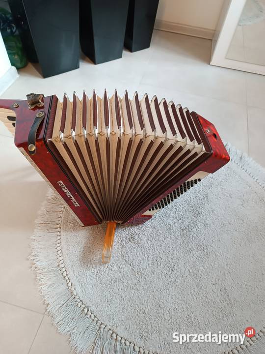 Akordeon royal standard 60 Ropczyce sprzedam