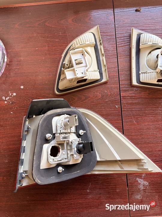 BMW e60 Komplet lamp tylnych osobowe Drezdenko