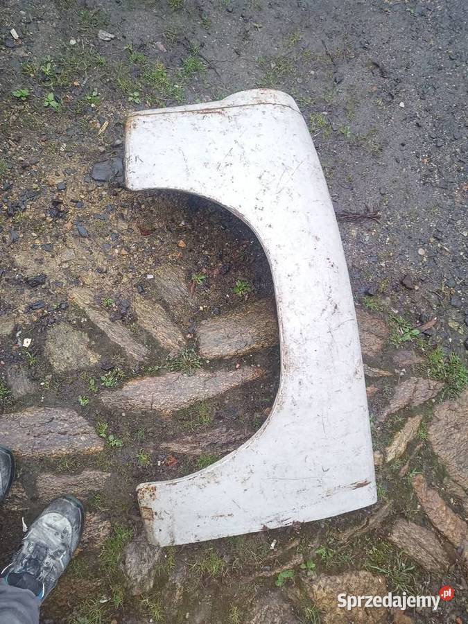 Syrena błotnik przód lewy Leśna