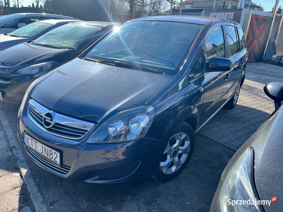 Opel Zafira B 18 Gaz 7osobowy zarejestrowany łódzkie