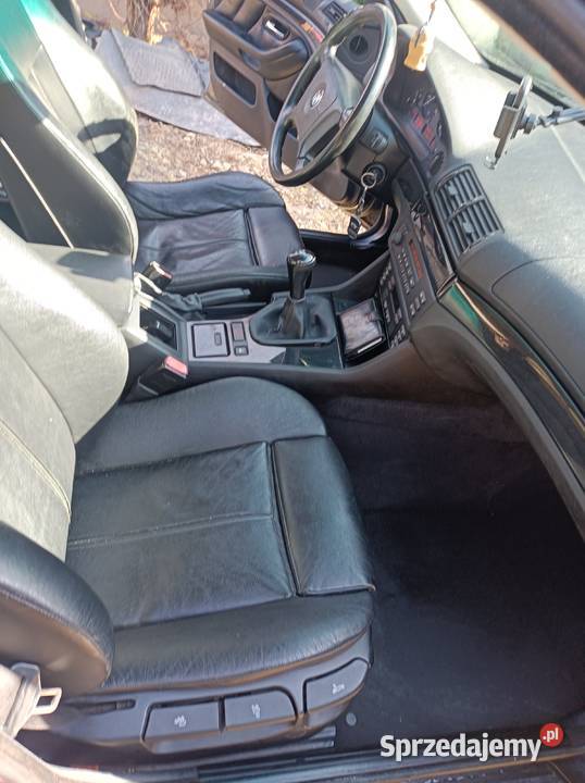 BMW e39 520i m54b22 Rok produkcji 2001 Samochody osobowe świętokrzyskie