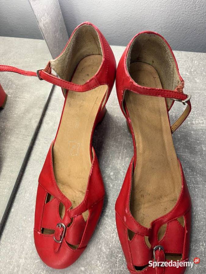 Buty na koturnie czerwone vintage