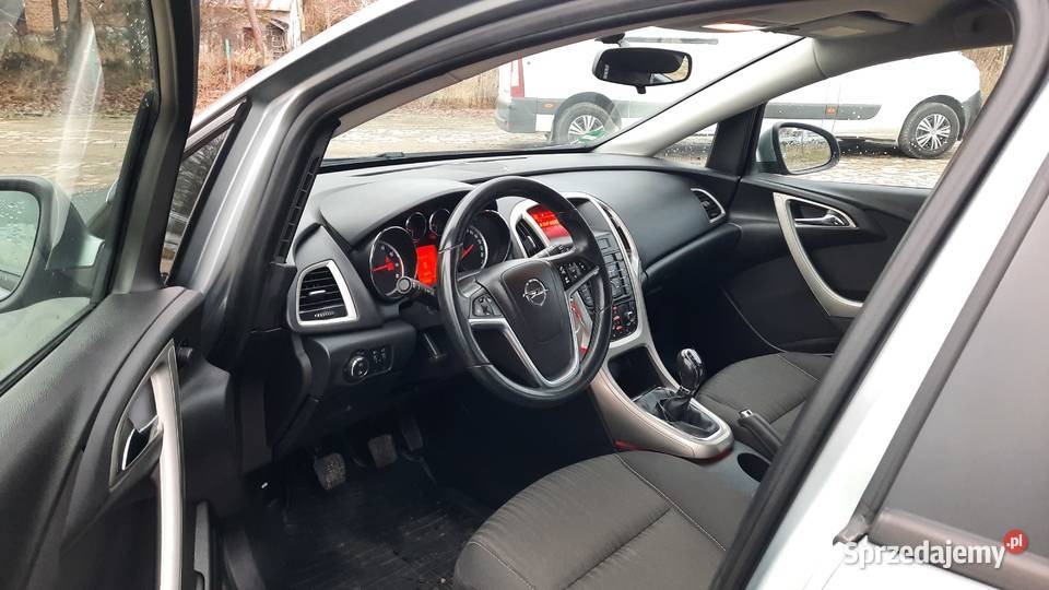 Opel Astra Sports Tourer 14 16V Turbo benzyna 4/5 Kraśnik