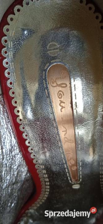 WIŚNIOWE LAKIEROWANE MARKOWE SZPILKI r 37 Piła sprzedam