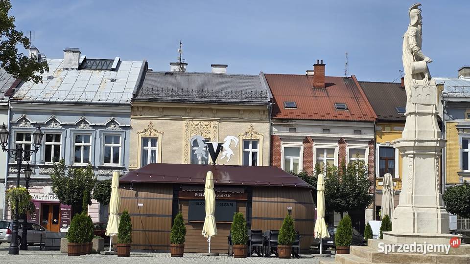 Gastronomiczna PERŁA: Pawilon "BECZKA" (2024) – Gotowy Biznes! Brzesko