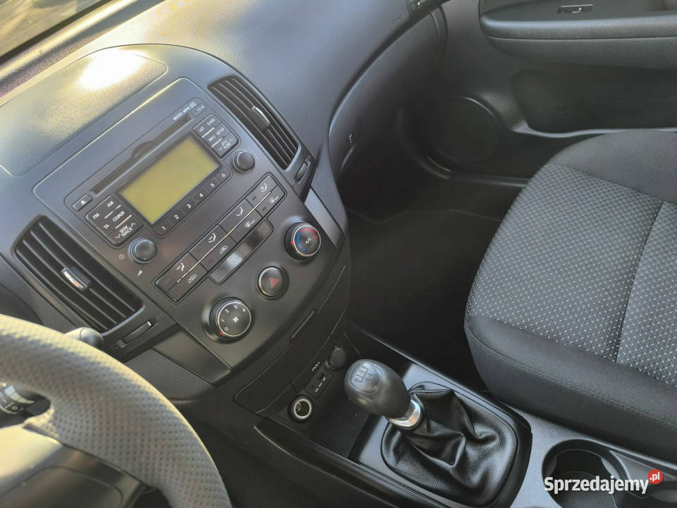 Hyundai i30 14i 16V 109 Klimatyzacja I 20022013 relingi dachowe Łuków