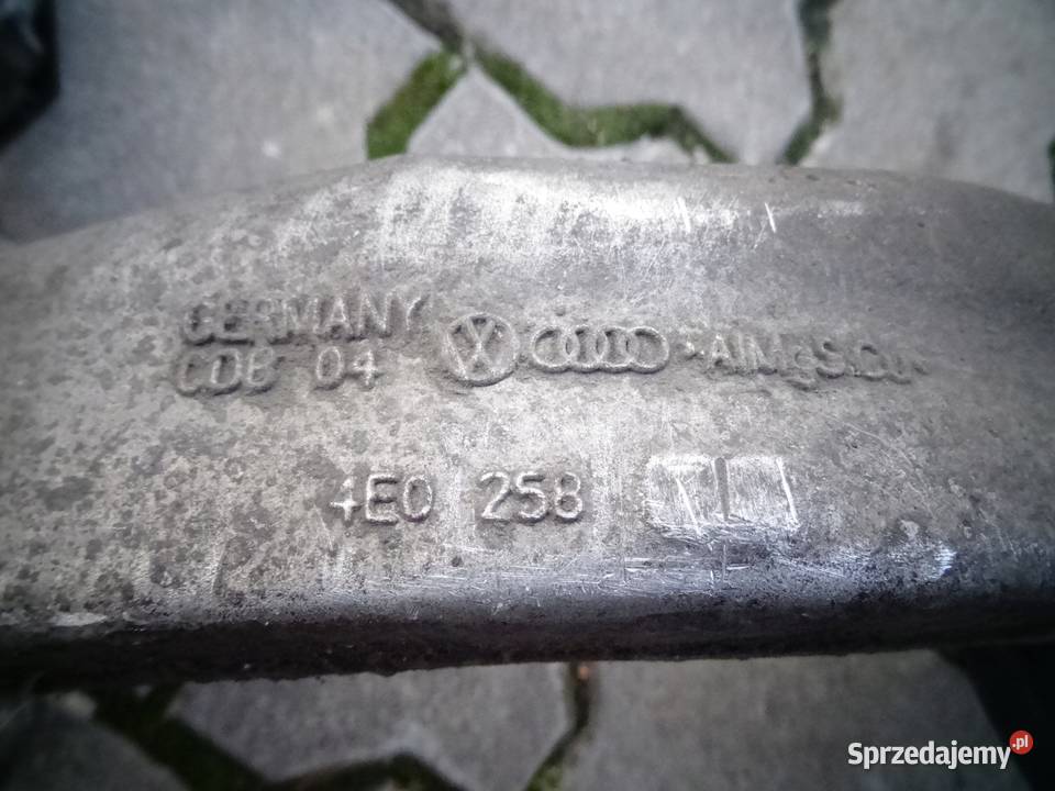 AUDI A8 D3 37 42 ZWROTNICA PRAWY PRZOD 4E0258 Przemęt