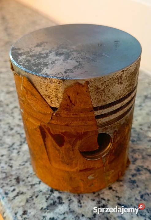 Tłok samochodowy z epoki okazja Bolesławiec