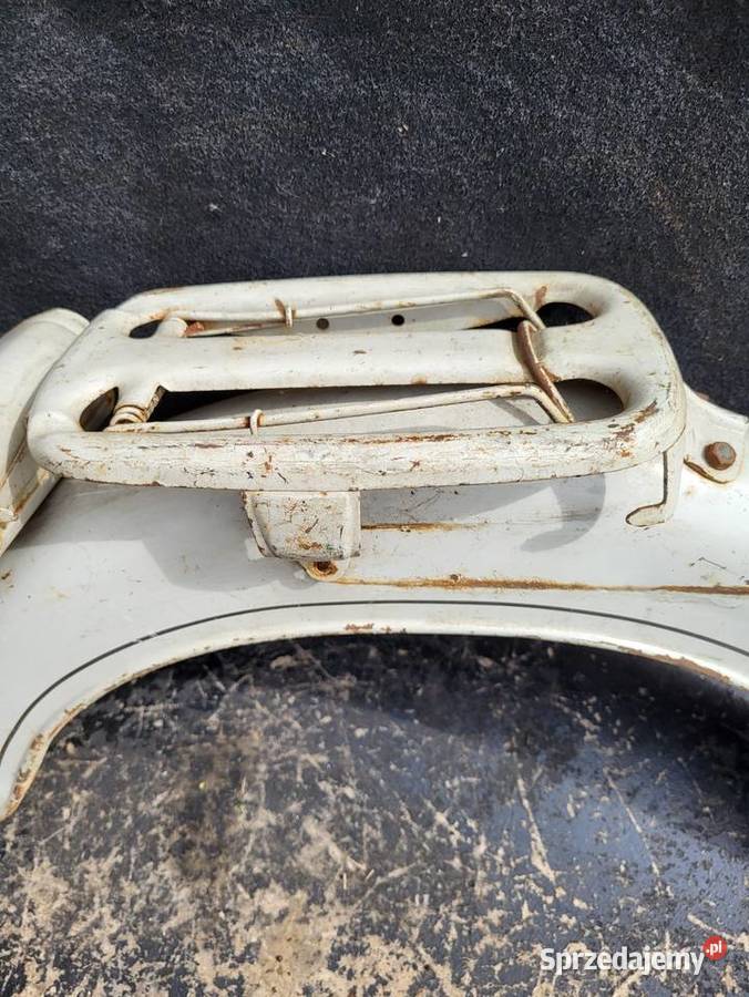 BŁOTNIK TYŁ LAMPA BAGAŻNIK MOPED VICTORIA Błotniki motocyklowe Rybnik sprzedam