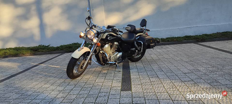 Honda Shadow 750 C2 Bogato ubrana 2003