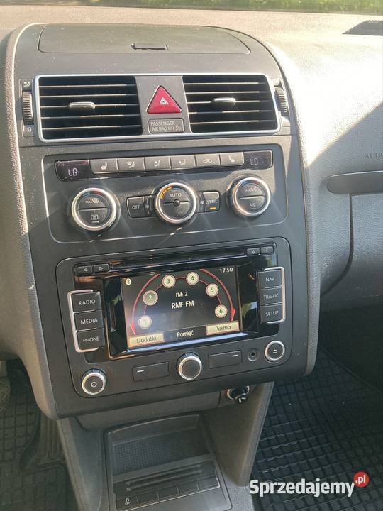 Vw Touran 20 TDI Comfortline 140 2013 Bytom