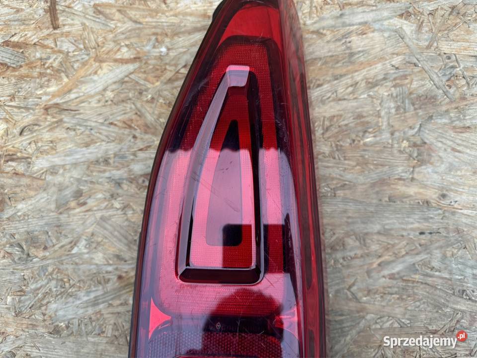 Lampa tył prawa rh partner IV 4 Berlingo IV 4