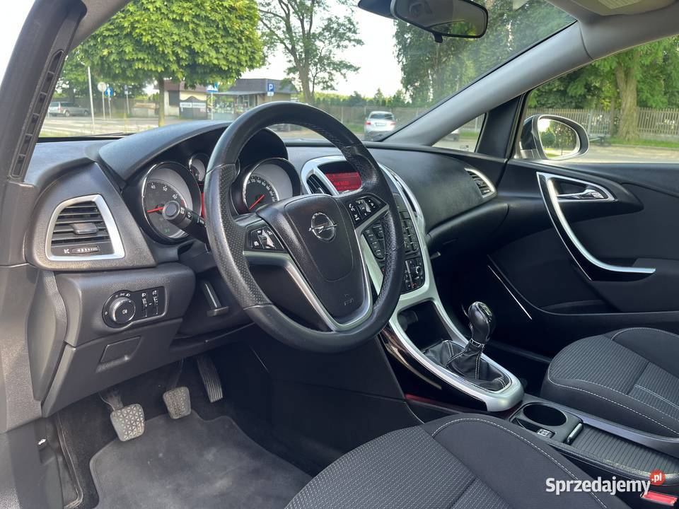 OPEL ASTRA J 2011 14 TURBO Ostrowiec Świętokrzyski