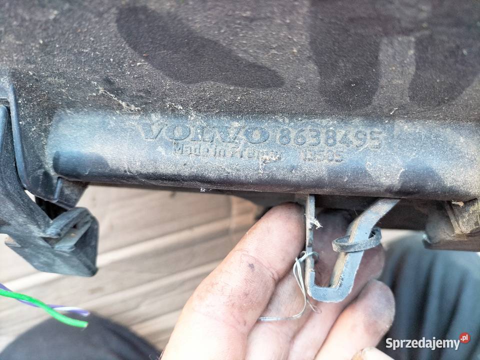 OBUDOWA KORPUS FILTRA POWIETRZA VOLVO 8638495 Kamień-Kolonia