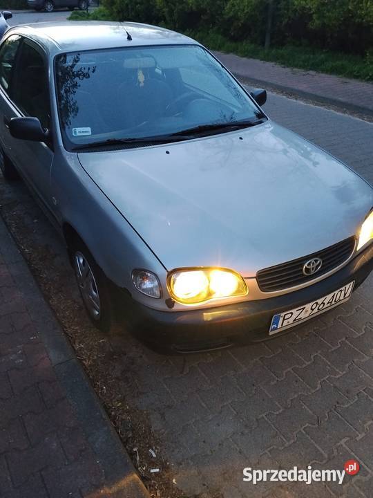Toyota Corolla 14 igiełka na chodzie Mercedes pierwszy właściciel Poznań
