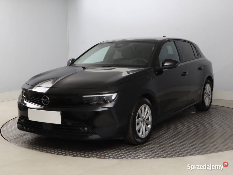 Opel Astra 12 Turbo asystent pasa ruchu Astra Bielany Wrocławskie