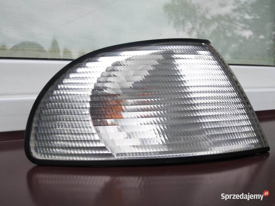 Audi A4 B5 kierunkowskaz kierunek migacz prawy Sieradz