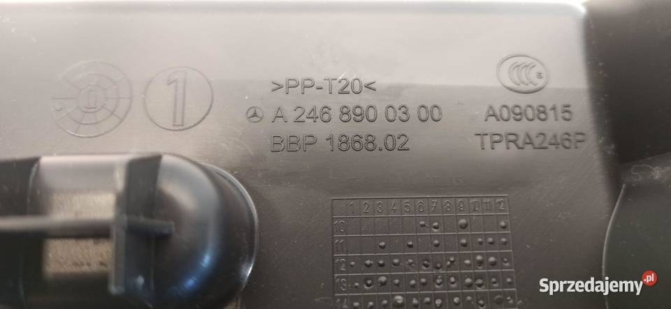 MERCEDES CLA X117 WKŁAD DO BAGAŻNIKA A2468900300 Pozostałe Części samochodowe