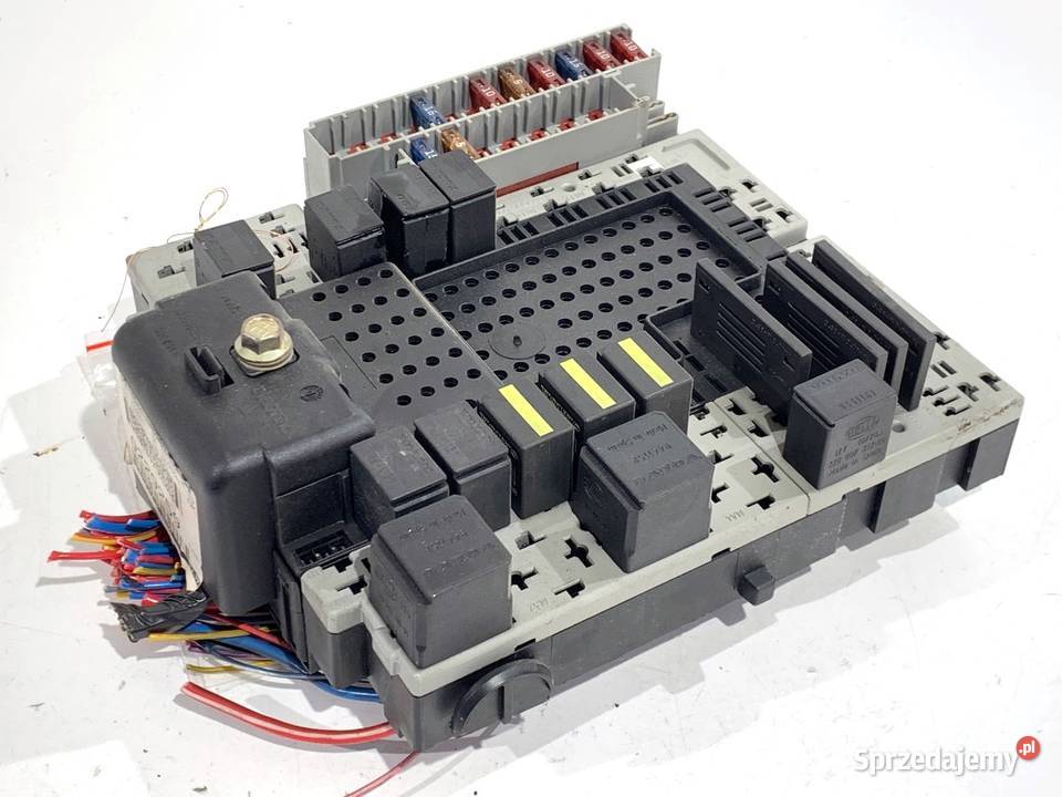 SKRZYNKA BEZPIECZNIKÓW VOLVO S60 I 8622520