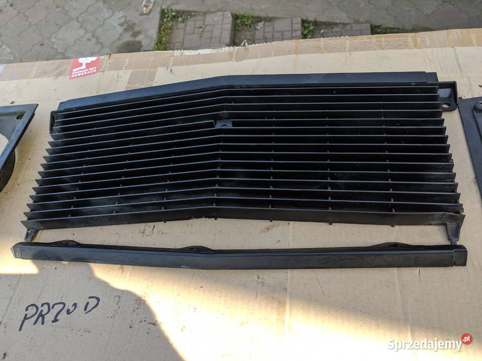 Fiat 125p Grill kratka listwa okulary listwy osobowe Stalowa Wola sprzedam